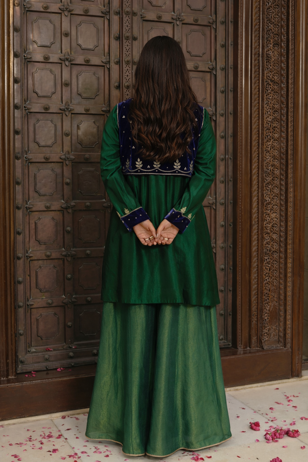 Uns Pure Silk Kurta and Velvet Jacket (Curve-friendly)