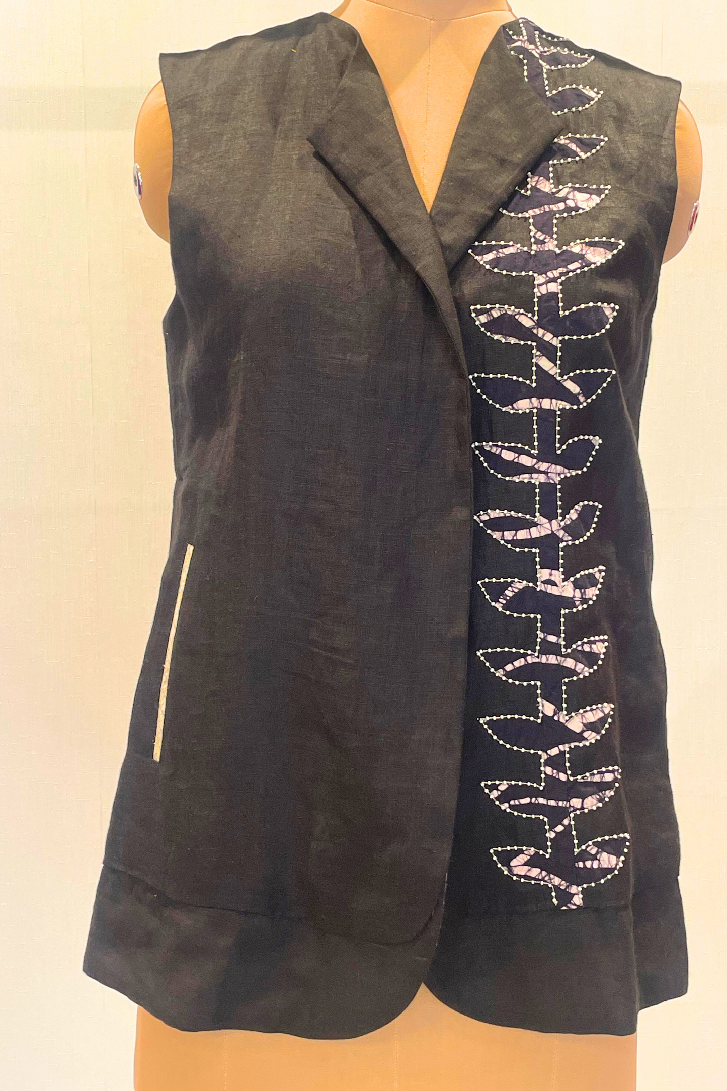 Black Pure Linen Sleeveless Jacket