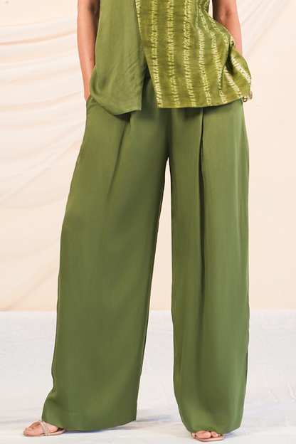 Form Flared Pants