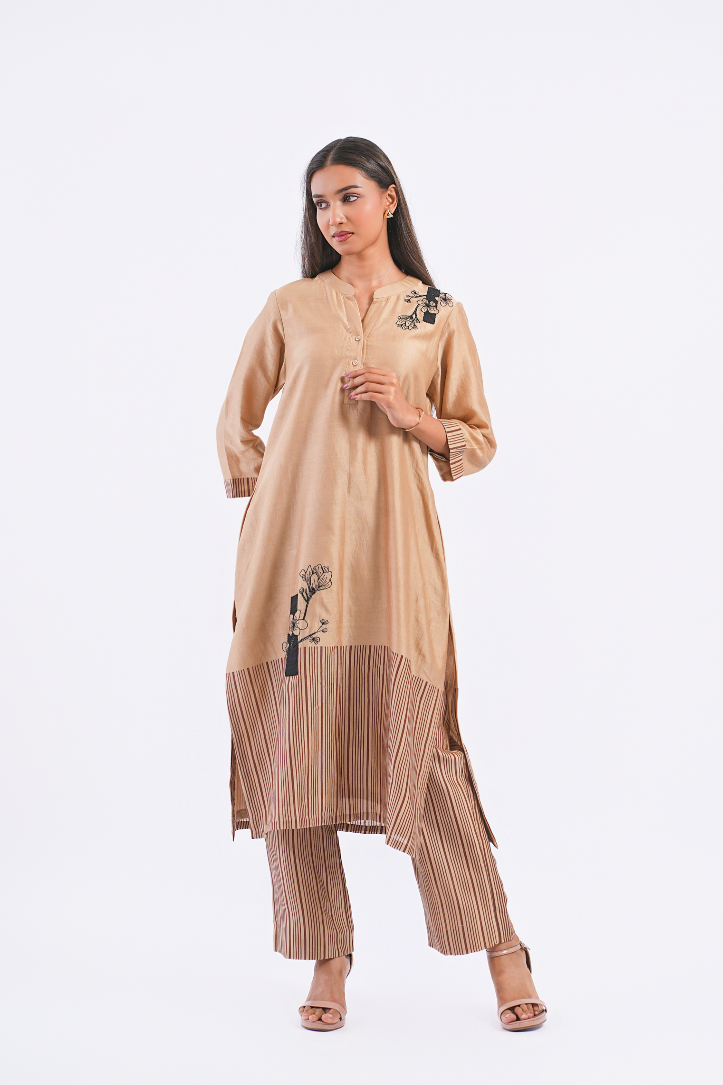 Monologue Handloom Chanderi Pants (Sand)
