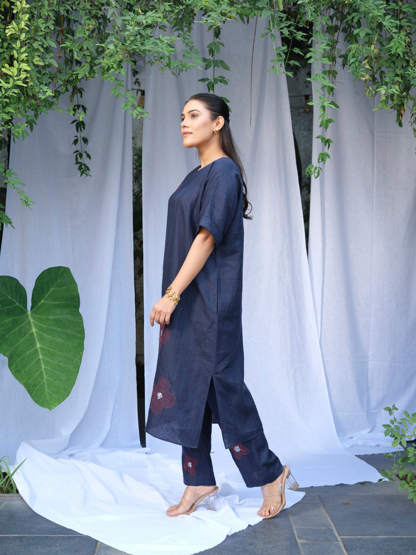 Noir Pure Linen Kurta