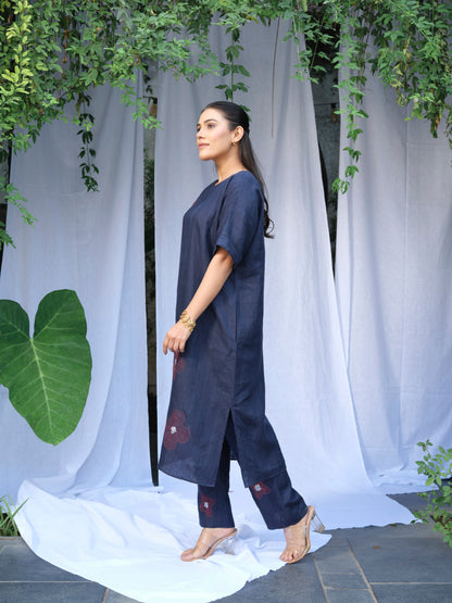 Noir Pure Linen Kurta