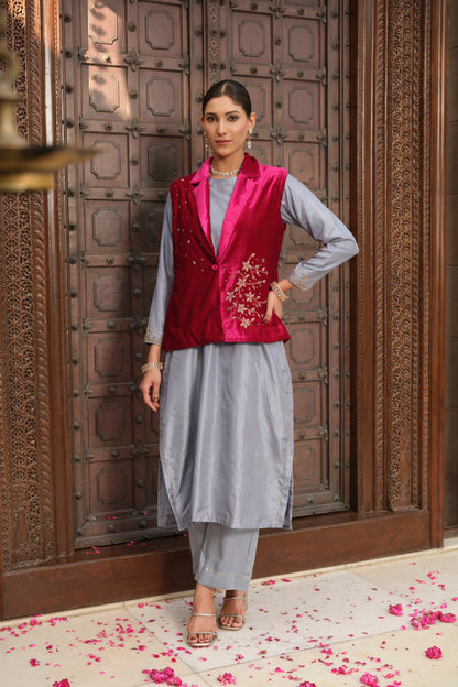 Ishq Pure Silk and Velvet kurta and jacket set (Pink)