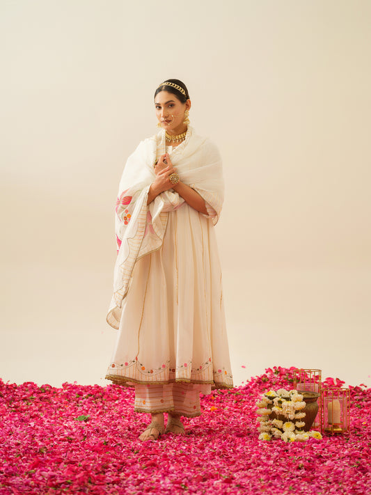 Gayatri Dupatta
