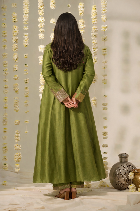 Dhara Chanderi Silk Kurta (Curve-friendly)